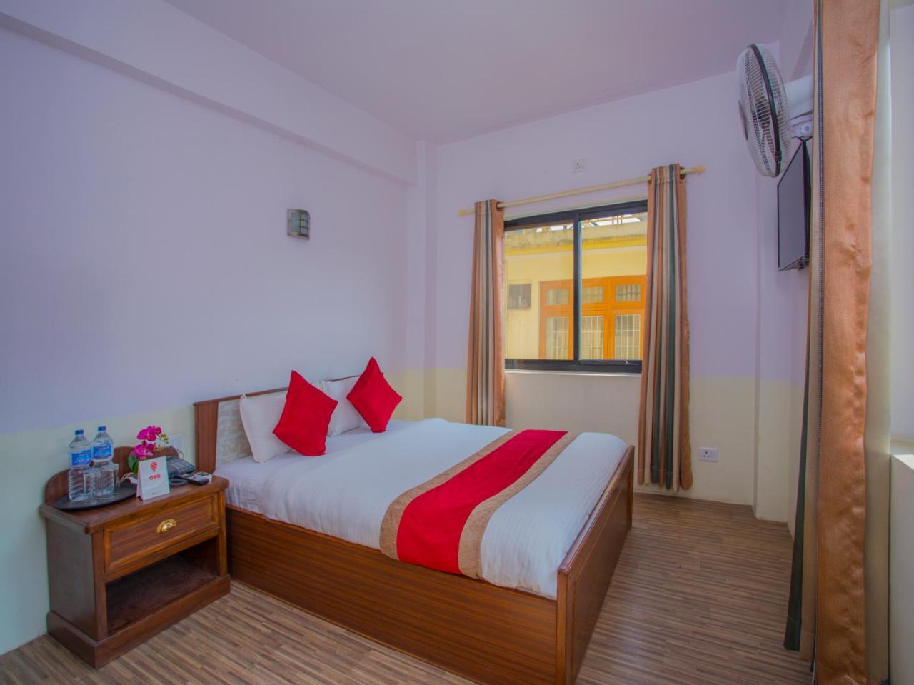 Oyo 255 White Zambala Hotel Kathmandu Exteriör bild