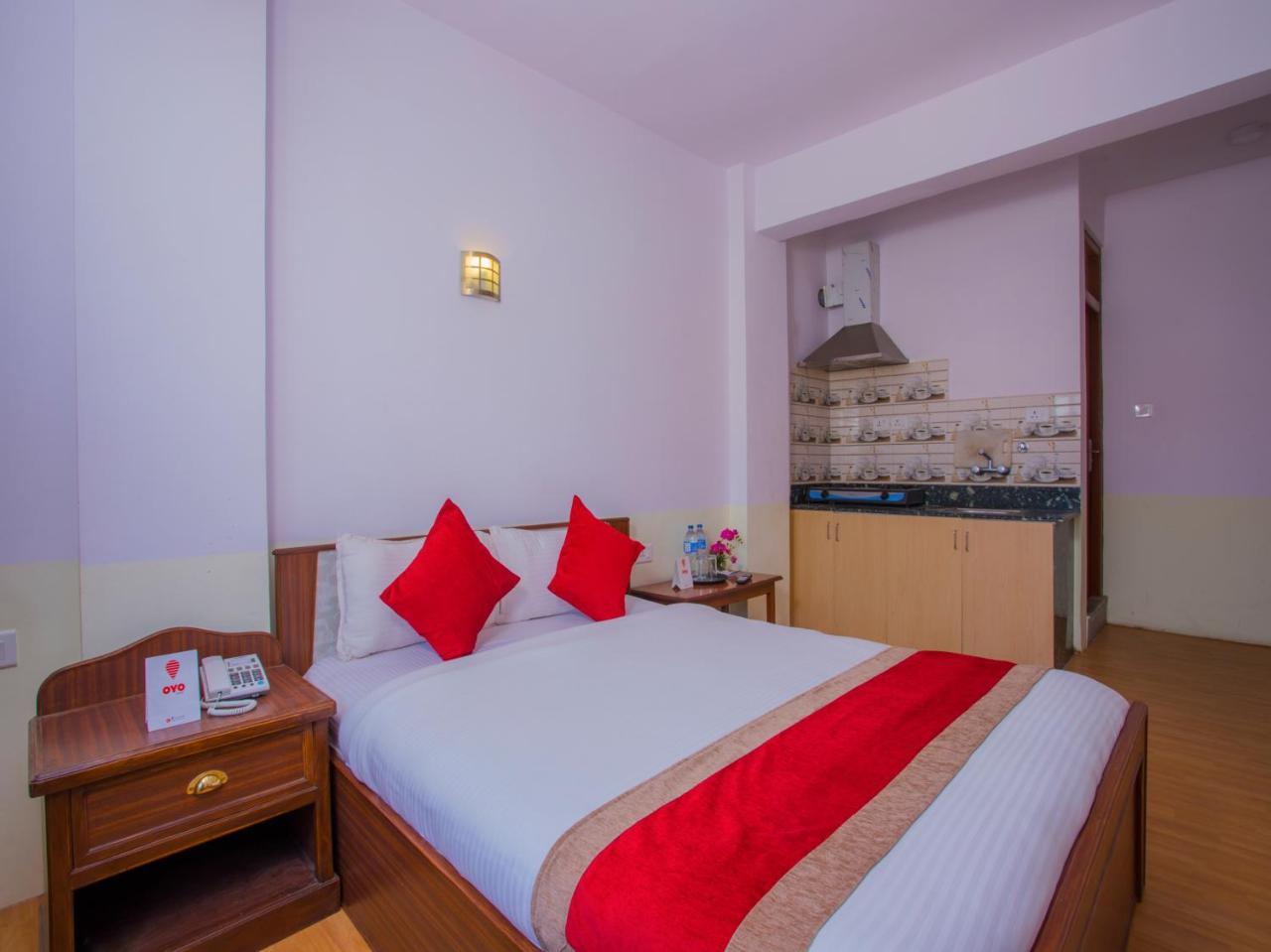 Oyo 255 White Zambala Hotel Kathmandu Exteriör bild