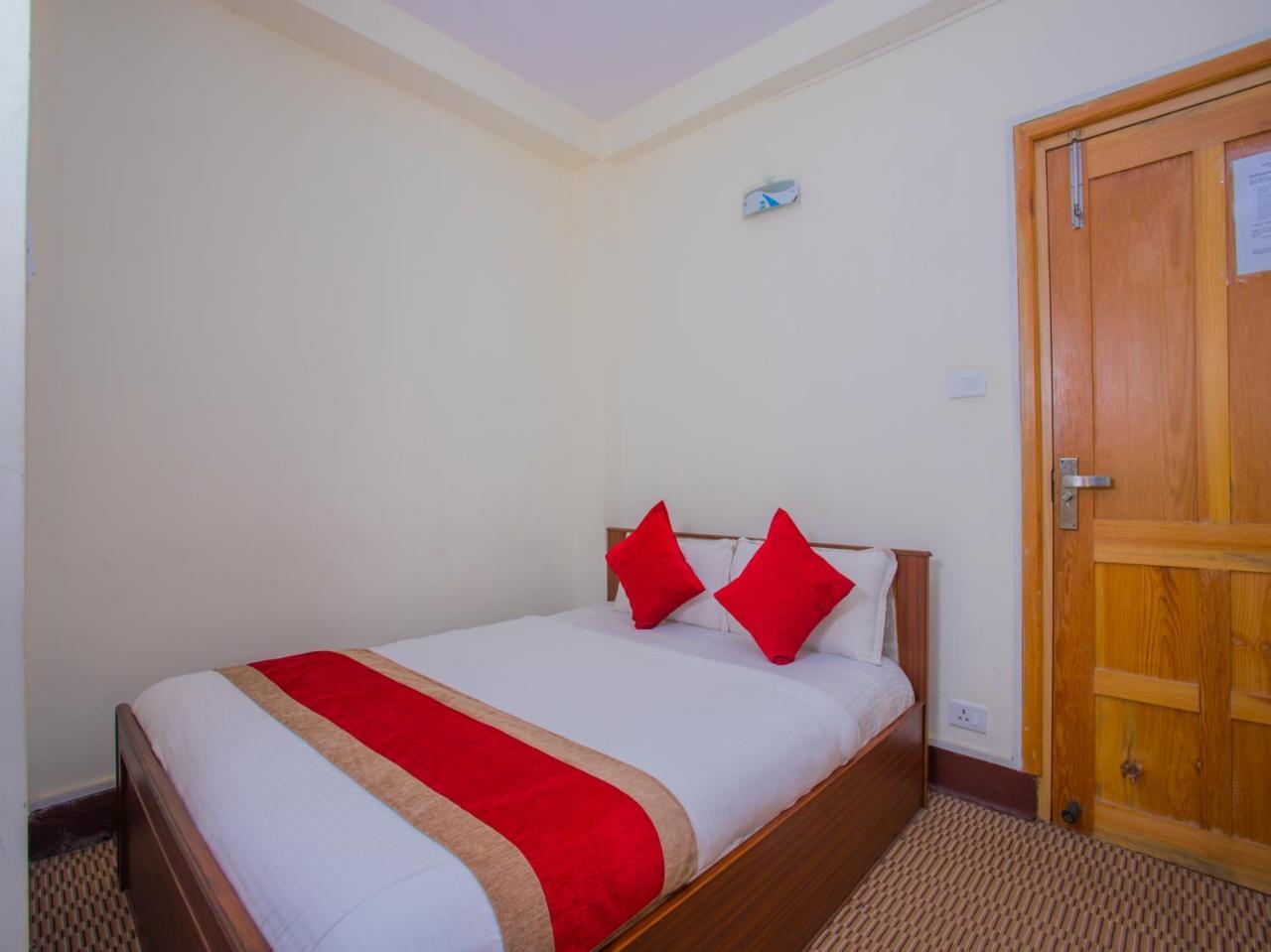 Oyo 255 White Zambala Hotel Kathmandu Exteriör bild
