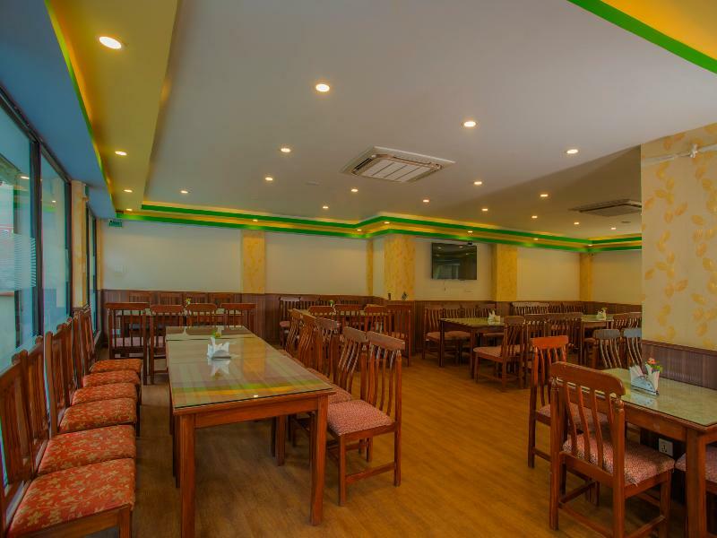 Oyo 255 White Zambala Hotel Kathmandu Exteriör bild